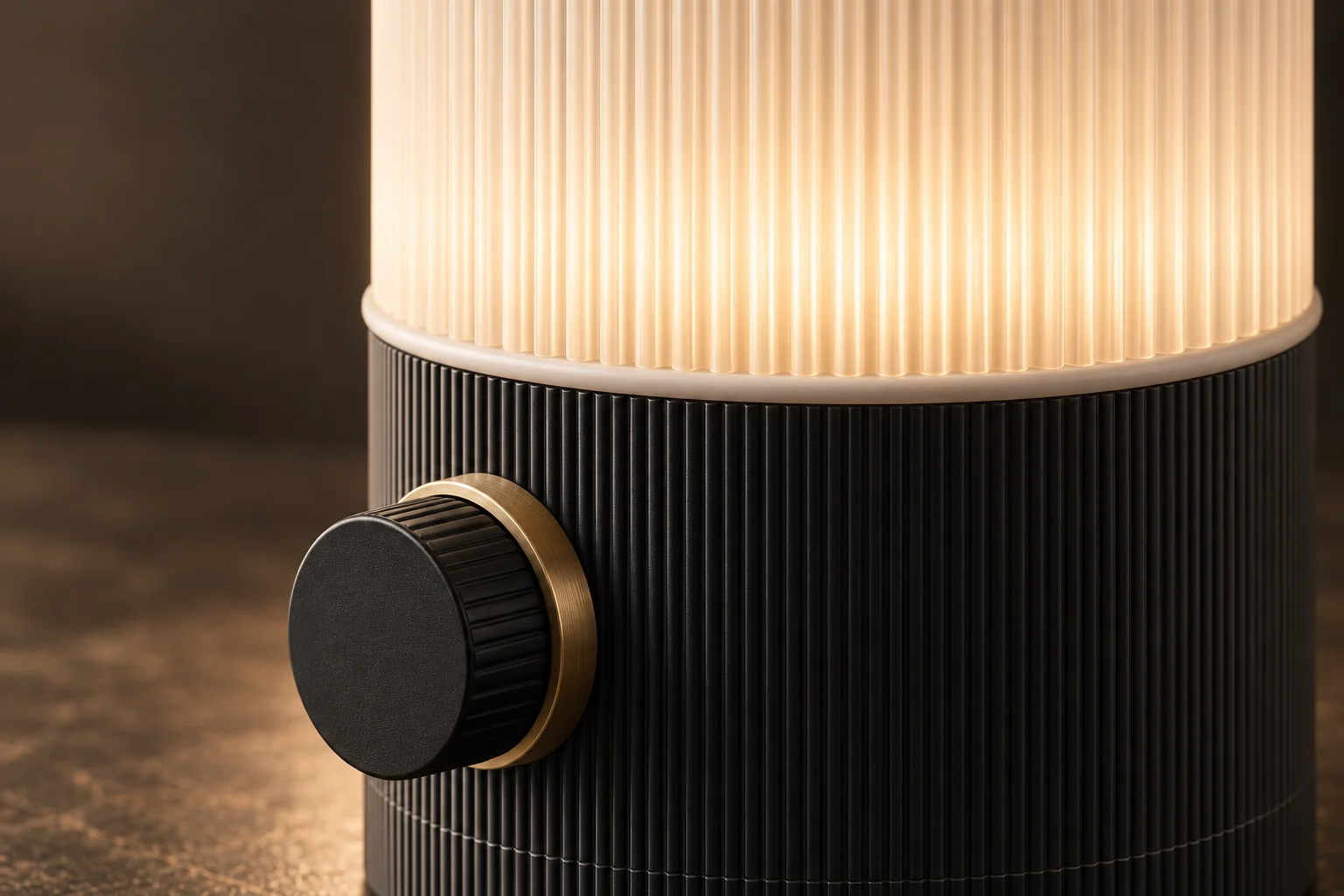 FONO FLUTED — фактура и ручка регулировки крупным планом